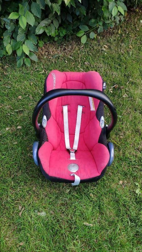 Rode Maxi Cosi cabriofix stoel autostoel Maxi-Cosi CabrioFix, Kinderen en Baby's, Autostoeltjes, Gebruikt, Maxi-Cosi, 0 t/m 10 kg