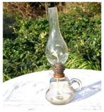 § lampe a petrole en verre, Antiquités & Art, Antiquités | Accessoires de maison, Enlèvement ou Envoi