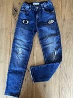 Ripped jeans Zara met mooie details maat 134, Enfants & Bébés, Vêtements enfant | Taille 134, Fille, Utilisé, Zara, Enlèvement ou Envoi