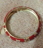 Leuke metalen armband, rood met bedrukking, Handtassen en Accessoires, Ophalen of Verzenden, Zo goed als nieuw, Rood