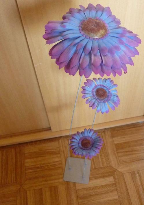 Lange metalen 3 paars-blauwe bloemen decoratie, Maison & Meubles, Accessoires pour la Maison | Autre, Enlèvement ou Envoi