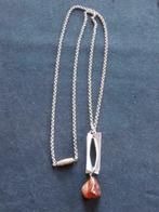 Pendentif moderniste avec chaîne 1960 avec quartz rouge, Bijoux, Sacs & Beauté, Colliers, Comme neuf, Avec pendentif, Rouge, Enlèvement ou Envoi