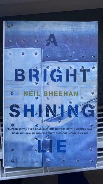 A Bright Shining Lie - Neil Sheehan beschikbaar voor biedingen