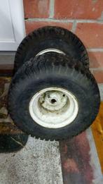 roues arrière avec pneus tracteur tondeuse