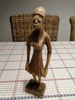 Figurine haïtienne en bois, Enlèvement ou Envoi