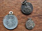 Lot de 3 petites médailles, Collections, Bijoux, Utilisé, Enlèvement ou Envoi, Christianisme | Catholique