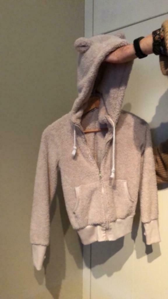 Trui - 140 - Kids Star - Mooie staat - Ecru- met kap en aan, Kinderen en Baby's, Kinderkleding | Maat 140, Zo goed als nieuw, Meisje