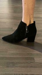 Bottines noires cool - taille 39