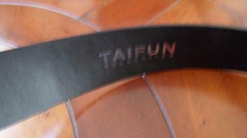 Gelakte riem merk “TAIFUN” totale lengte 111 cm, Kleding | Dames, Ophalen of Verzenden, Zo goed als nieuw, 100 cm of meer, Heupriem
