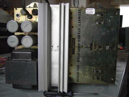 ROWE AMI jukebox versterker 125 watt naar 175 watt 601-07438, Collections, Machines | Jukebox, Comme neuf, Ami, Enlèvement ou Envoi