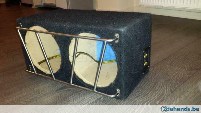 Baskist voor 2x10" subs, Auto diversen, Autospeakers, Gebruikt
