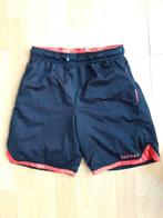 Short réversible Tarmak noir ou rouge pour le basket 12 ans, Sports & Fitness, Basket, Vêtements, Enlèvement, Utilisé