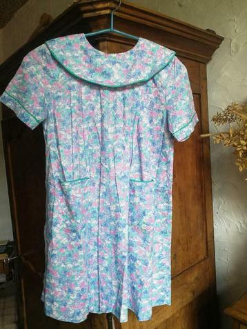Robe fillette fleurie T 10 ans Galipette avec serre-tête beschikbaar voor biedingen