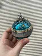 Vintage blauwe kerstbal met versieringen, Antiek en Kunst, Ophalen