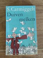 Simon Carmiggelt - Duiven melken, Boeken, Gelezen, Ophalen of Verzenden