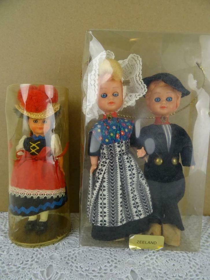 Vintage klederdracht popjes klederdracht Zeeland, Verzamelen, Poppen, Gebruikt, Pop, Ophalen of Verzenden