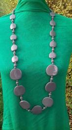 NIEUW Mooi halssnoer, grijs, kunststof perf. st., 9050 Gentb, Enlèvement ou Envoi, Neuf, Gris, Synthétique