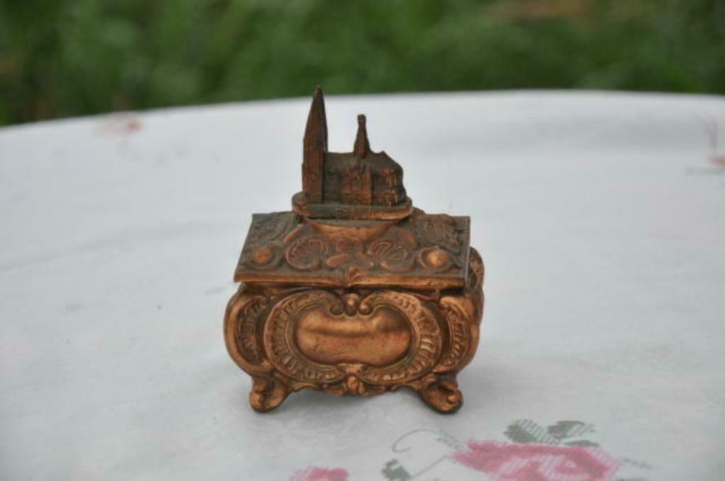 §  boite a bijoux en regule cuivré cologne, Enlèvement ou Envoi