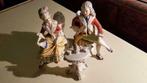 Couple d'anciennes figurines et une table en porcelaine, Antiquités & Art, Antiquités | Porcelaine, Envoi