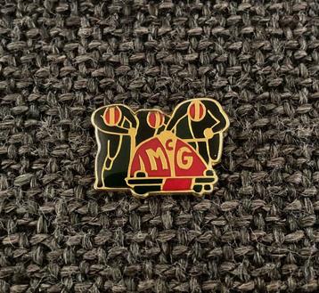PIN - BOBSLEE - BOBSLEIGH, Envoi, Utilisé, Autres sujets/thèmes, Insigne ou Pin's