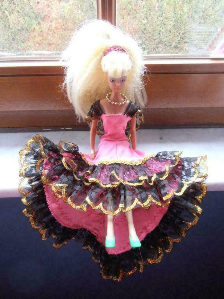 Steffi Love – Cheveux blonds, robe avec traîne - Simba-Toys, Enfants & Bébés, Jouets | Poupées, Utilisé, Barbie, Enlèvement ou Envoi