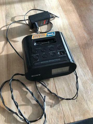 Wekkerradio Sony ICF-C05iP (Zwart), Huis en Inrichting, Ophalen of Verzenden, Zo goed als nieuw, Digitaal, Wekker of Tafelklok