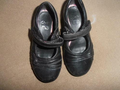 zwarte kinderschoenen CLARKS maat 7 F (ong. 24), Kinderen en Baby's, Kinderkleding | Schoenen en Sokken, Gebruikt, Schoenen, Meisje