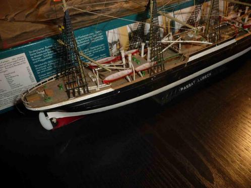 maquette de bateau SAILING SHIP PASSAT - revel au 1:250, Hobby & Loisirs créatifs, Modélisme | Bateaux & Navires, Utilisé, 1:50 à 1:200