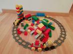 Bouwblokken met trein en rails, Ophalen of Verzenden, Zo goed als nieuw