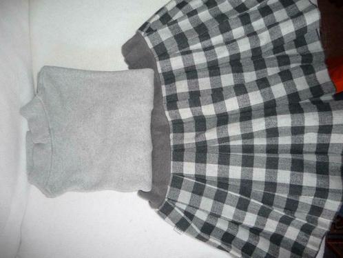 MAGIL tenu grijs meisjes maat 128, Kinderen en Baby's, Kinderkleding | Maat 128, Zo goed als nieuw, Meisje, Setje, Ophalen of Verzenden