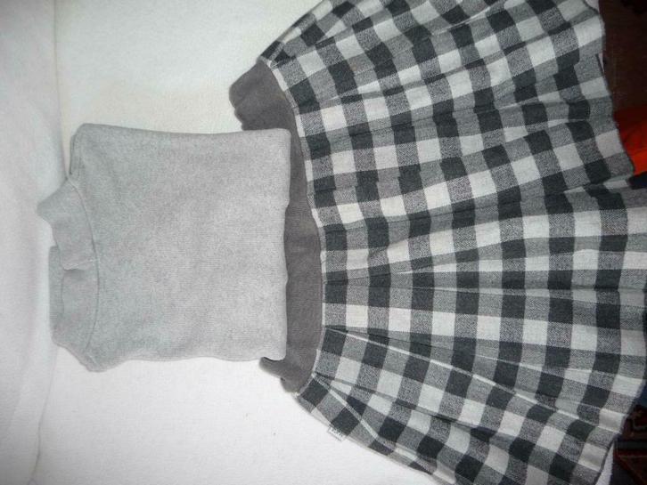 MAGIL tenu grijs meisjes maat 128, Kinderen en Baby's, Kinderkleding | Maat 128, Zo goed als nieuw, Meisje, Setje, Ophalen of Verzenden