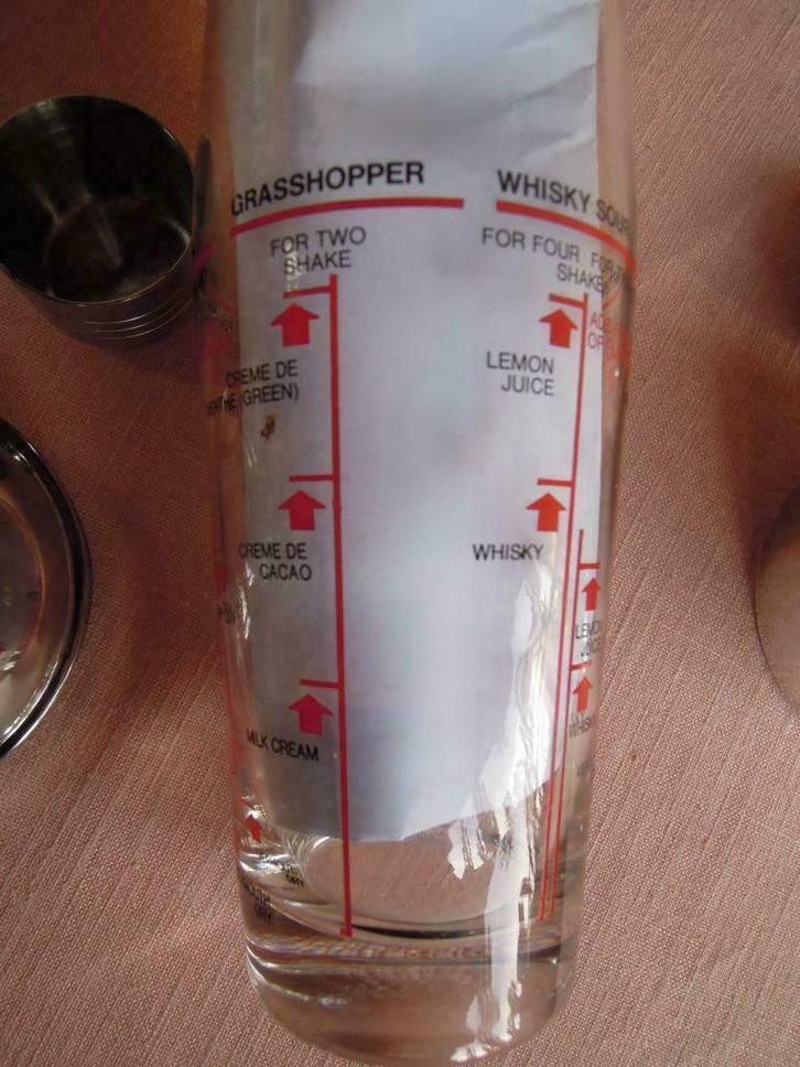 Martini cocktail shaker in glas, Verzamelen, Complete verzamelingen en Collecties, Ophalen of Verzenden