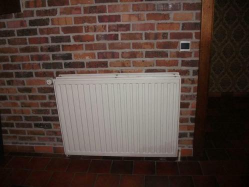 Radson radiatoren  2,3en4platen,evt + thermostatische kranen, Doe-het-zelf en Bouw, Verwarming en Radiatoren, Zo goed als nieuw