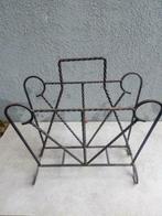 Porte journaux, Enlèvement, Utilisé