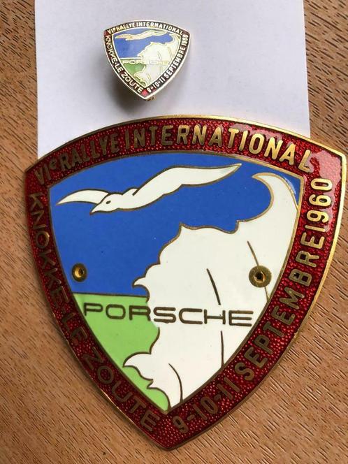 Porsche. ancienne plaque écusson et pin's rallye de 1960, Collections, Marques automobiles, Motos & Formules 1, Neuf, Voitures
