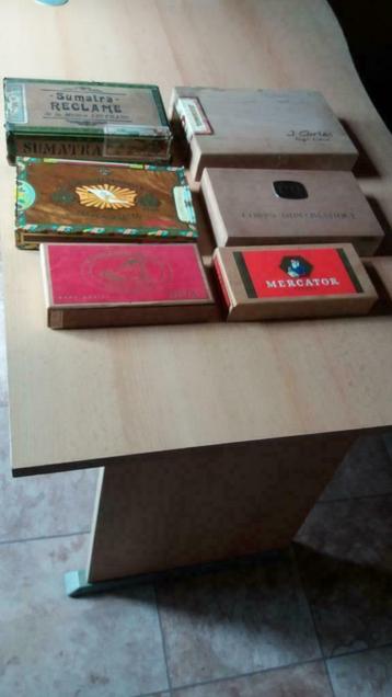 5 oude sigarendoosjes voor verzamelaars, Verzamelen, Ophalen of Verzenden, Gebruikt, Tabaksdoos of Verpakking