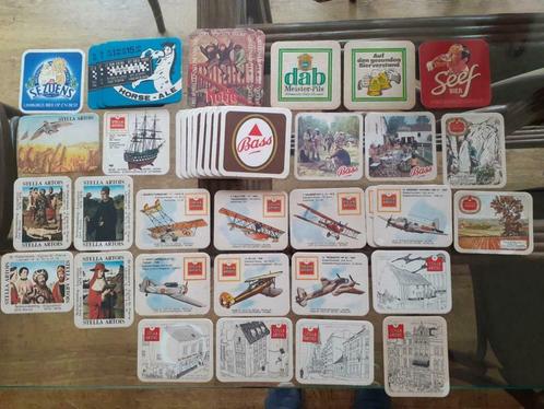 107 oude bierkaartjes + Brigand borrelpotje+ Speelkaarten, Collections, Marques de bière, Enlèvement ou Envoi