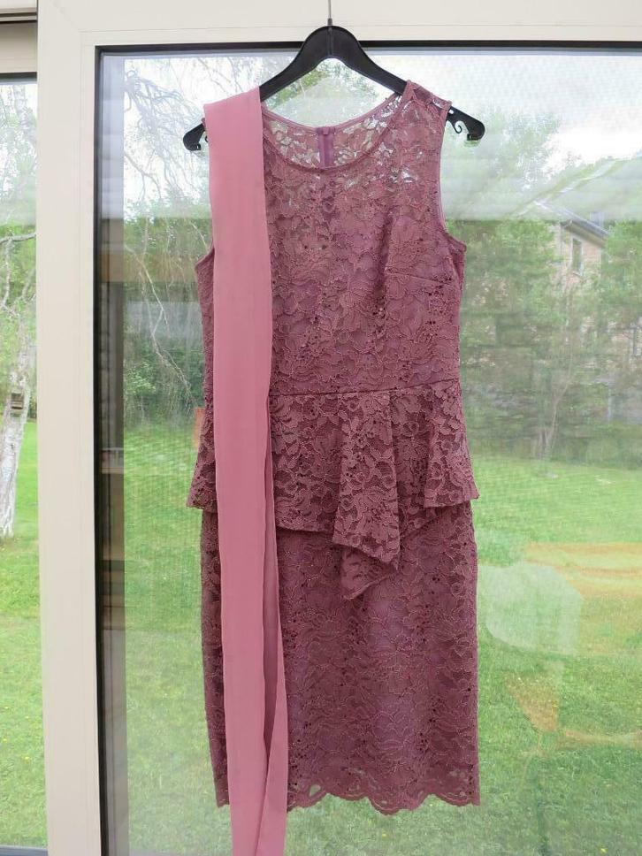 Lila kanten jurk + stola. Maat L, Kleding | Dames, Overige Dameskleding, Zo goed als nieuw, Ophalen of Verzenden