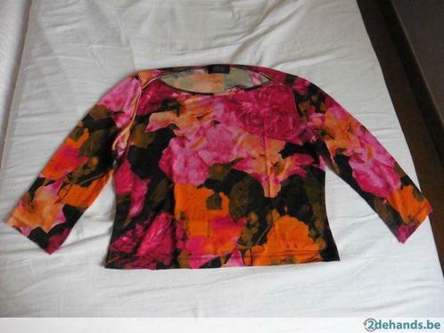 T-shirt/bloesje Versace Classic V2 bloemenmotief *nieuwstaat, Kleding | Dames, T-shirts, Gedragen, Maat 38/40 (M), Overige kleuren