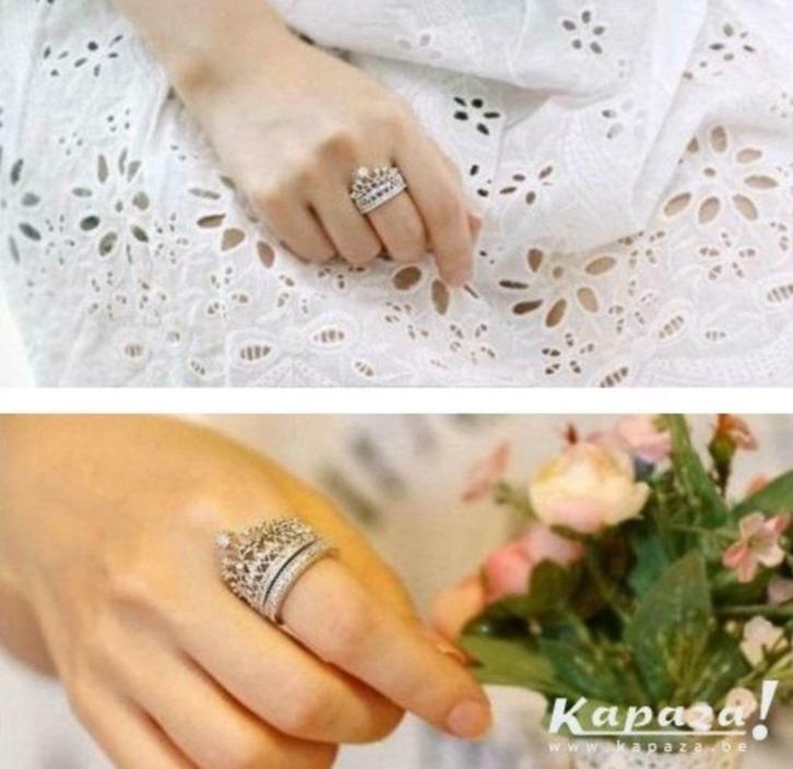 2Pcs Elegant Gold Silver Crystal, Handtassen en Accessoires, Ringen, Nieuw, Ophalen