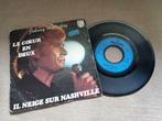 Vinyl 45 tours Johnny Hallyday Le coeur en deux, CD & DVD, Rock and Roll, Enlèvement ou Envoi