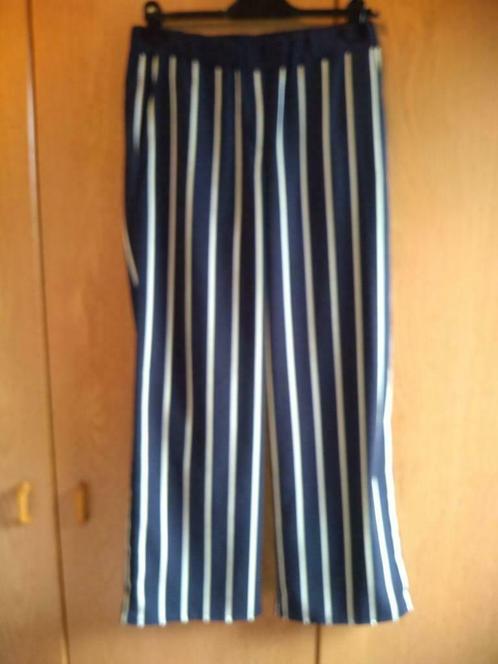 Blauw gestreepte zomerbroek, Kleding | Dames, Broeken en Pantalons, Gedragen, Maat 38/40 (M), Blauw, Lang, Ophalen of Verzenden