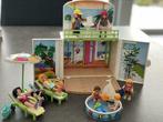 Playmobil Terrasse de vacances avec 8 personnages, Enfants & Bébés, Jouets | Playmobil, Comme neuf