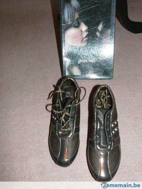 Chaussures dame à  lacets ;, Vêtements | Femmes, Chaussures, Neuf, Autres types, Brun, Enlèvement ou Envoi