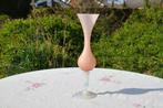 §  vase sur pied opaline rose et blanc, Antiek en Kunst, Ophalen of Verzenden