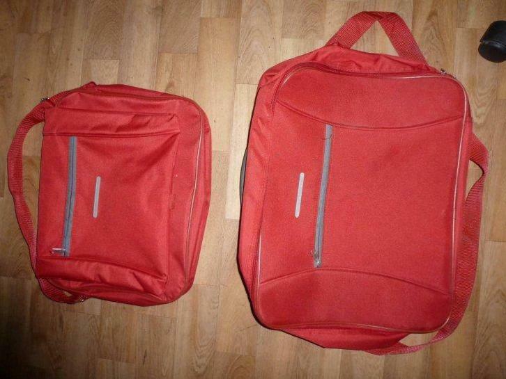 Tassenset rood, overland travel, bestaat uit 4  stuks, Caravans en Kamperen, Kampeeraccessoires, Nieuw, Ophalen of Verzenden