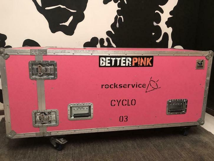 FLIGHTCASE  ZEER UNIEK HEAVY DUTY PINK FLIGHTCASE 🔲🔲🔲, Muziek en Instrumenten, Behuizingen en Koffers, Gebruikt, Flightcase