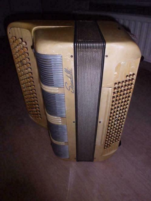 accordeon, Musique & Instruments, Accordéons, Utilisé, Accordéon à boutons, 120 basses, Scandalli, Avec bretelles, Enlèvement