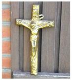 crucifix mural en laiton massif