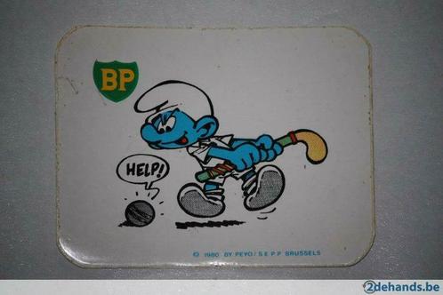 Zeer leuke sticker - BP - De Smurfen - Hockey - Sport, Collections, Schtroumpfs, Neuf, Enlèvement ou Envoi